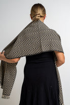 نتشي وشاح تريكو بألوان متداخلة نسائي