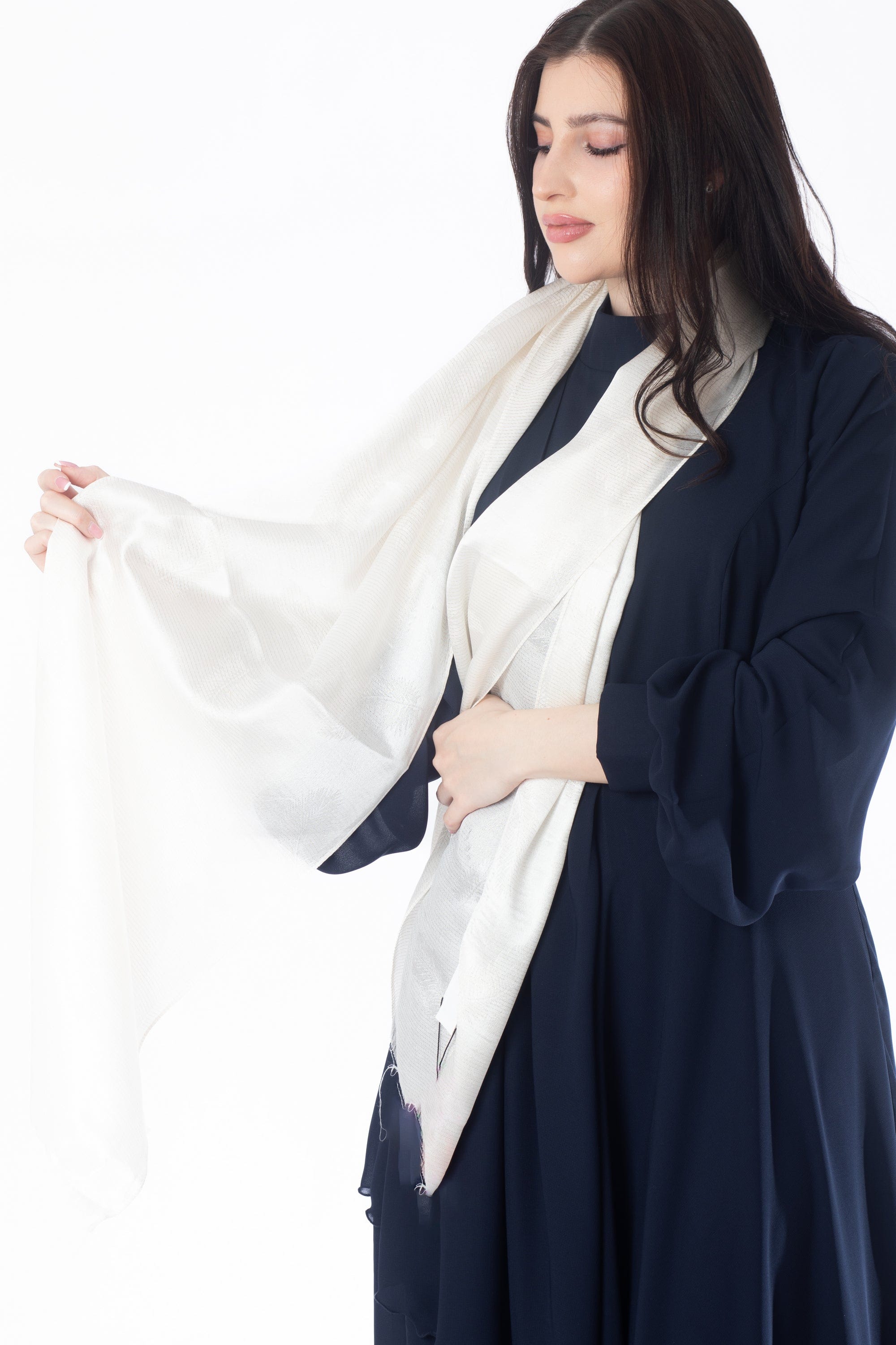 وشاح نسائي سادة طويل بلمعة نسائي