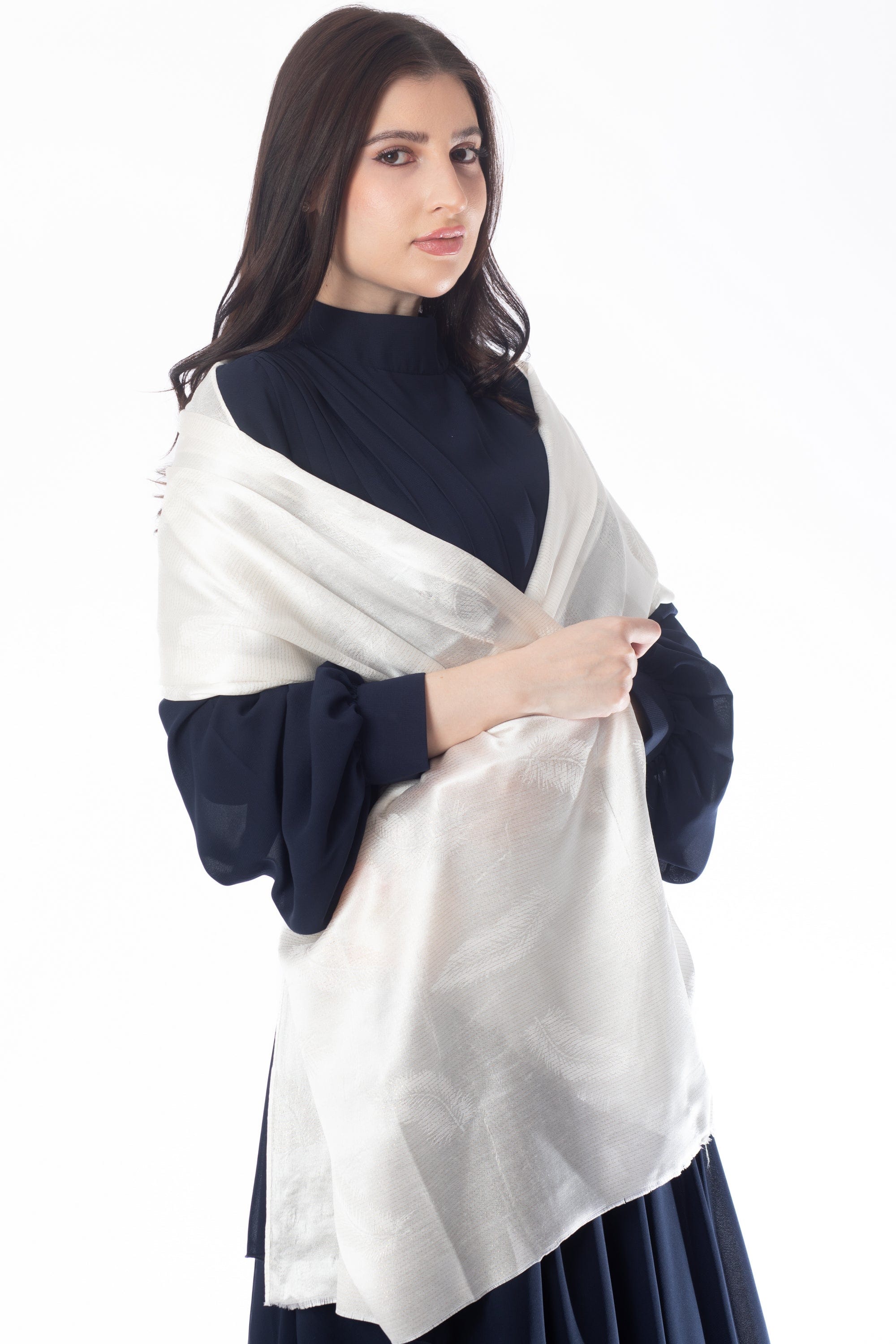 وشاح نسائي سادة طويل بلمعة نسائي