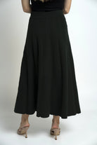 نتشي تنورة سادة بكسرات ميدي نسائي