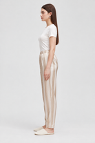 IY921S262CM gold side - model Daria S