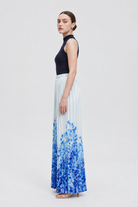 IYE311S261CZ blue_floral side - model alice