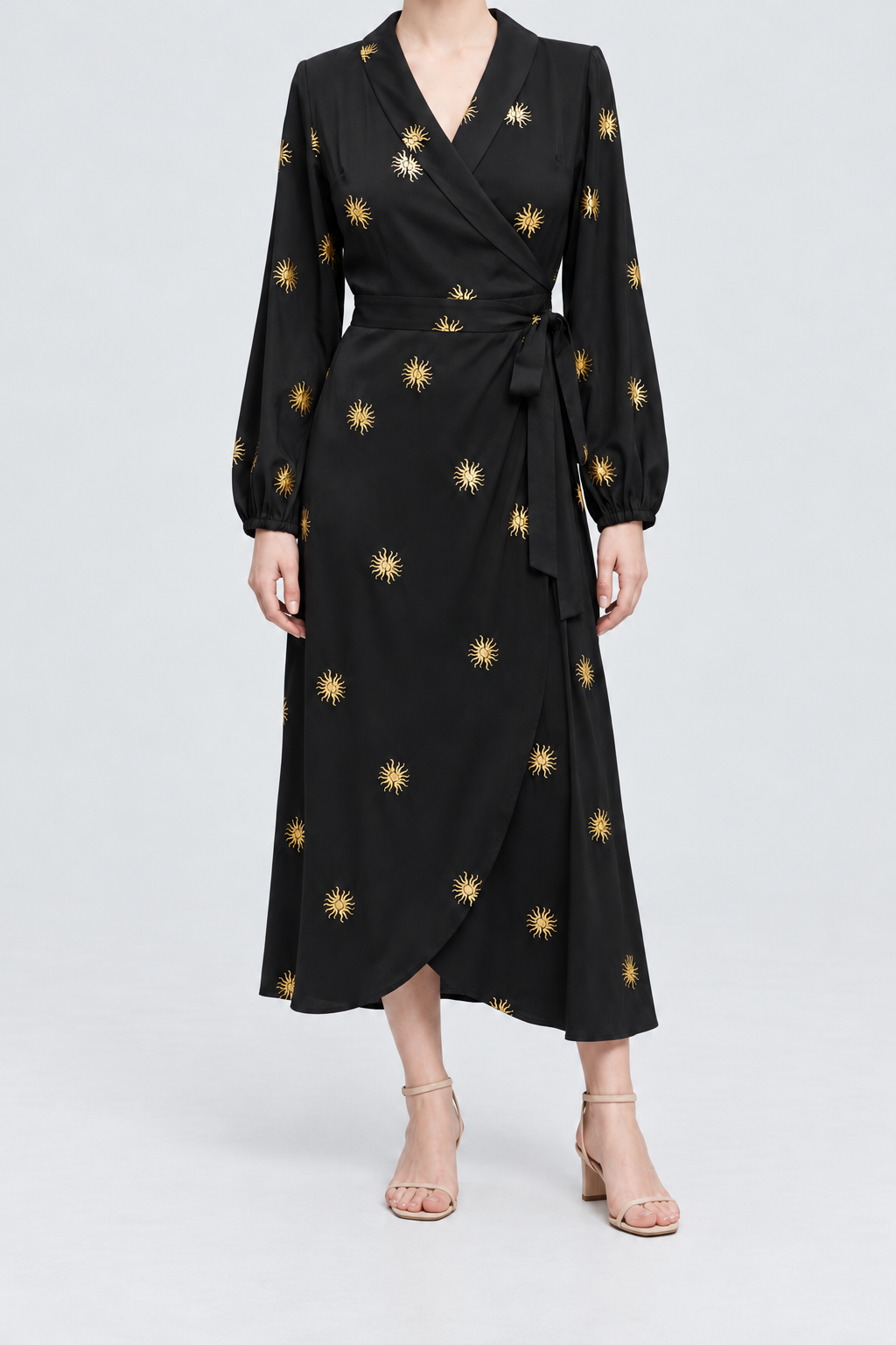 IYE536S261JA black_gold garment front - model alice