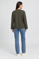 IYE836W264SP light-khaki jacket on Elvira, back