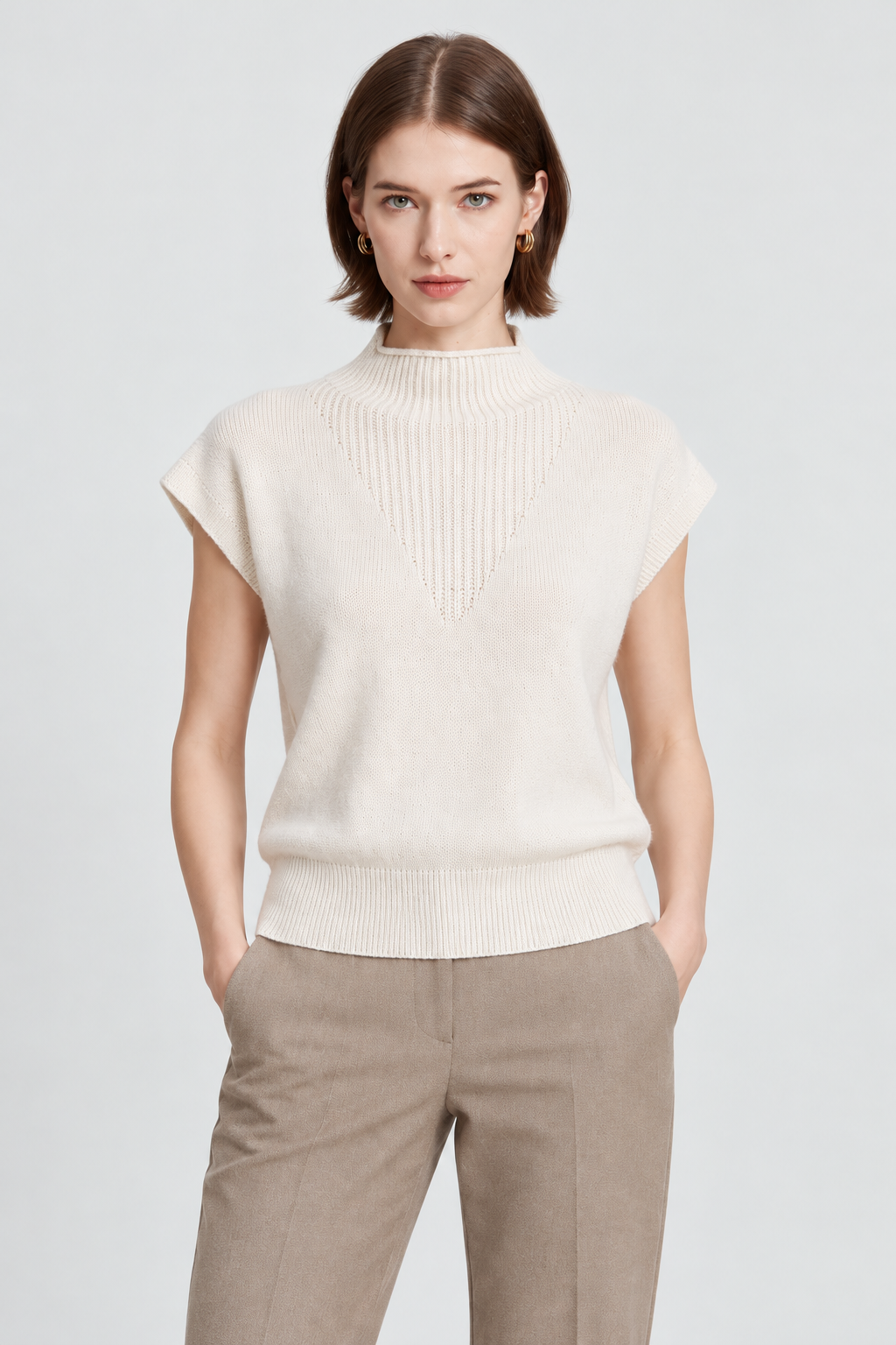 IYE878W264UQ ivory garment front - model Maria
