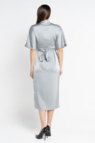 نتشي فستان ميدي بأكمام فراشة مخصرة نص كم بف نسائي