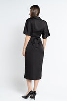 نتشي فستان ميدي بأكمام فراشة مخصرة نص كم بف نسائي