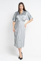 نتشي فستان ميدي بأكمام فراشة مخصرة نص كم بف نسائي