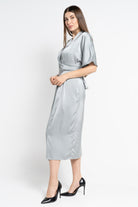 نتشي فستان ميدي بأكمام فراشة مخصرة نص كم بف نسائي