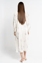 نتشي فستان ميدي بأكمام طويلة منقوش نسائي بيج