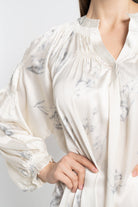 نتشي فستان ميدي بأكمام طويلة منقوش نسائي بيج