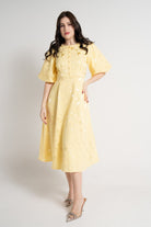 نتشي فستان ميدي كلاسيكي منقوش كم منفوش قصير