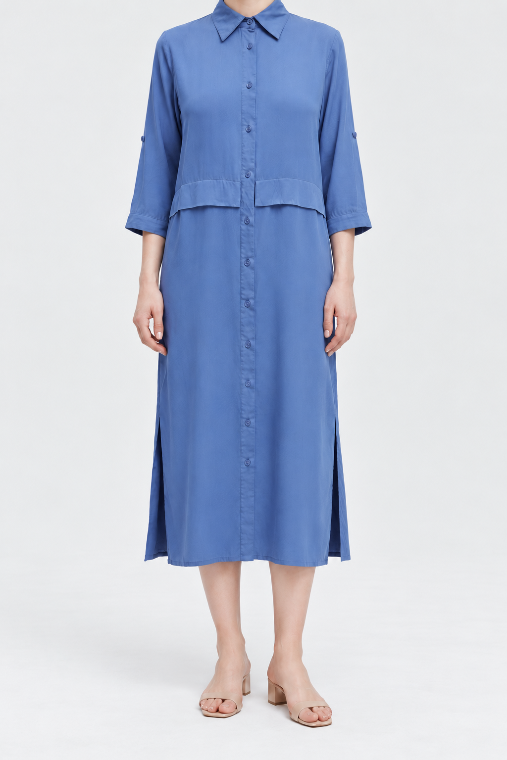 LC2318SV-22Q311 blue garment front - model alice