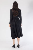 فستان ميدي بأزرار أمامية كم طويل نسائي