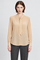 LC2706-24Q301 beige Maria garment front
