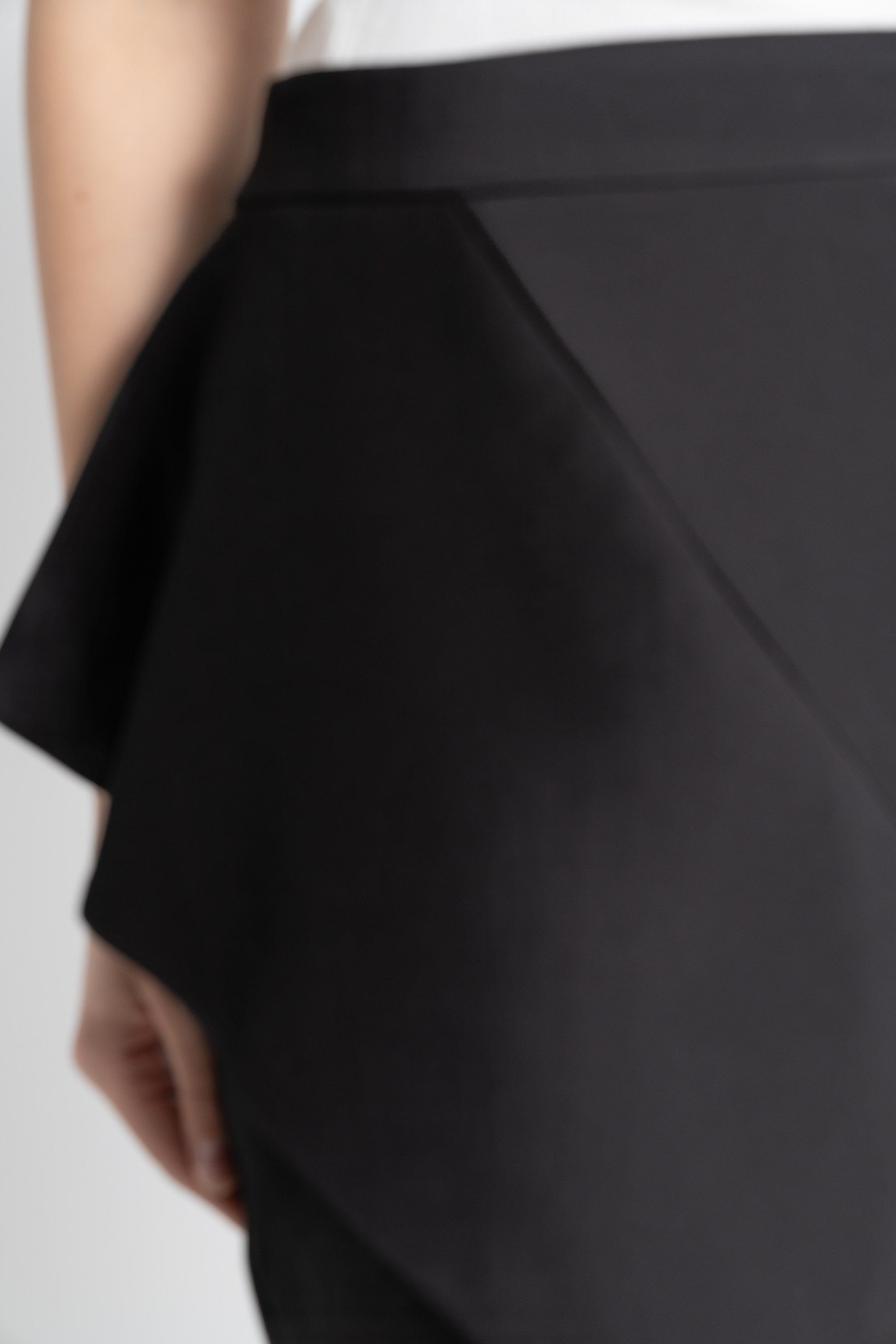 نتشي تنورة ميدي نسائية طبقتين سادة