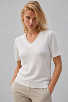 LIV0342AGI white garment detail on Sasa