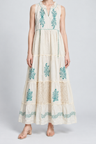 LV0778S262ZI off_white garment front - model Maria