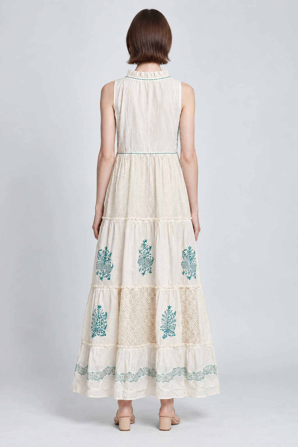 LV0778S262ZI off_white back - model Maria