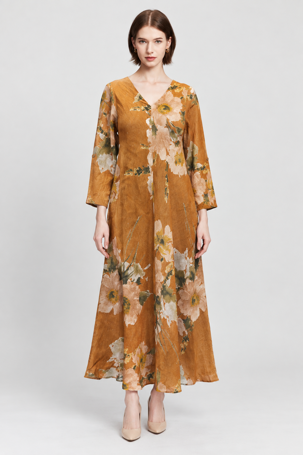 LV0898S262ZI brown floral maxi dress on Maria — full front