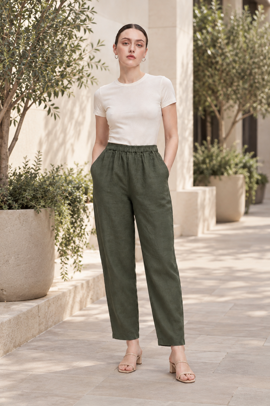 LV0900S262ZI green lifestyle - model alice