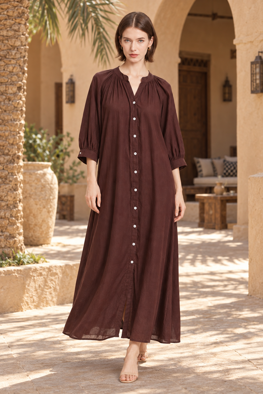 LV1166S262ZI brown lifestyle - model Maria