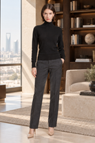 LV1221W264CDY black lifestyle - model Maria