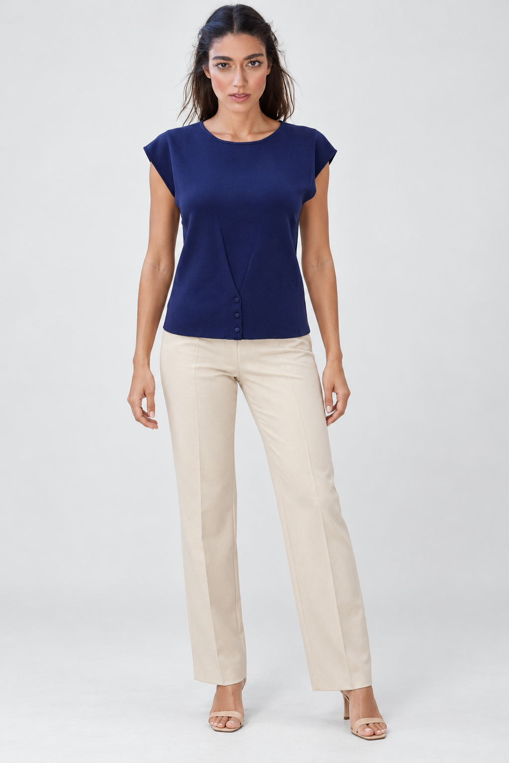 Mariana, blue top, full front