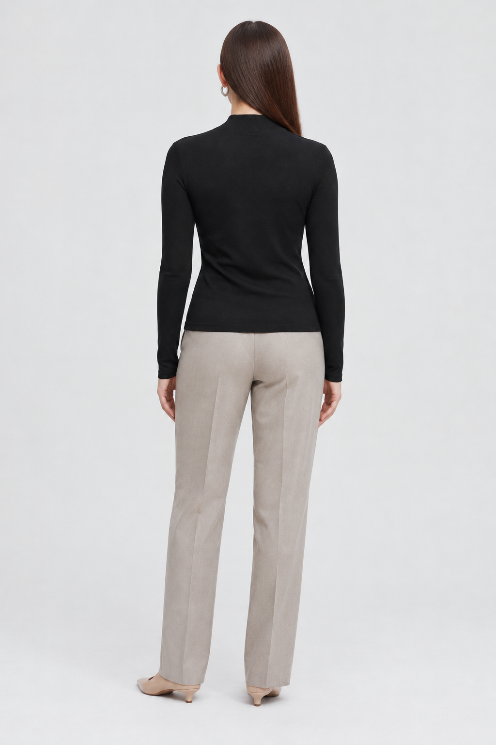 MA0763W264CDY black back - model Daria S