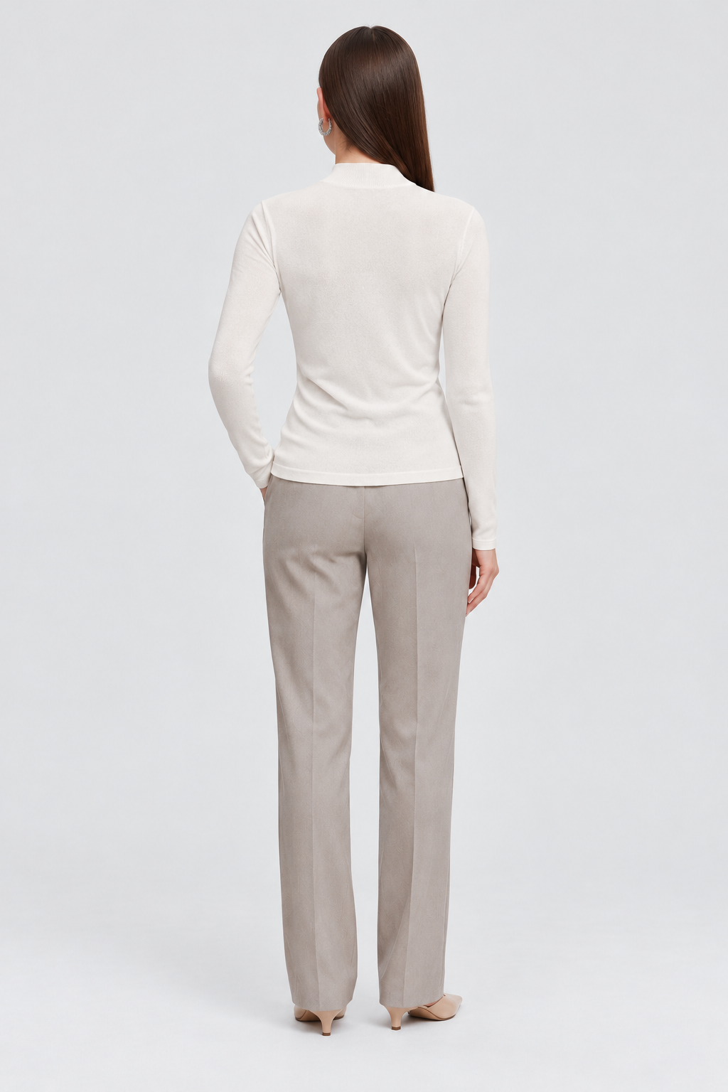 MA0763W264CDY off_white back - model Daria S