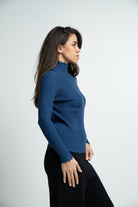 ميكا بلوفر برقبة سادة مخطط كم طويل نسائي