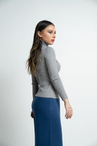 ميكا بلوفر برقبة سادة مخطط كم طويل نسائي