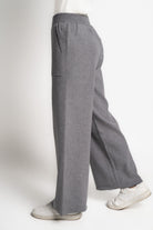 ميكا بنطلون واسع سادة بجيوب من الأمام