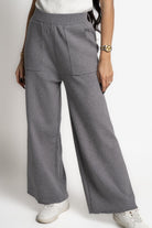 ميكا بنطلون واسع سادة بجيوب من الأمام