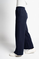 ميكا بنطلون واسع سادة بجيوب من الأمام