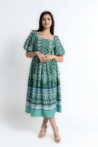 ميكا فستان ميدي مشجر بأكمام قصيرة منفوخة - أخضر