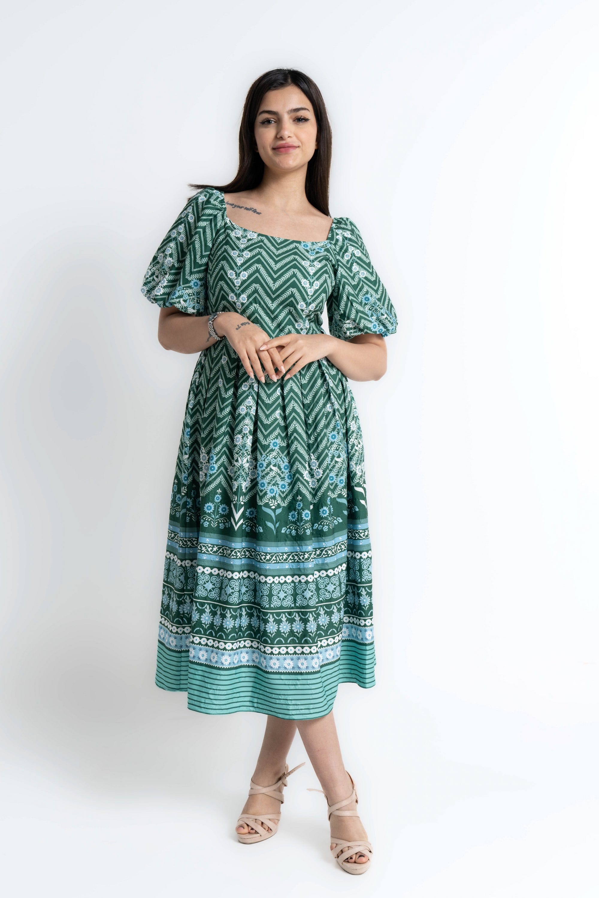 ميكا فستان ميدي مشجر بأكمام قصيرة منفوخة - أخضر