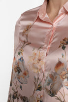 ميكا قميص بأكمام طويلة مورد بأزرار أمامية نسائي وردي فاتح