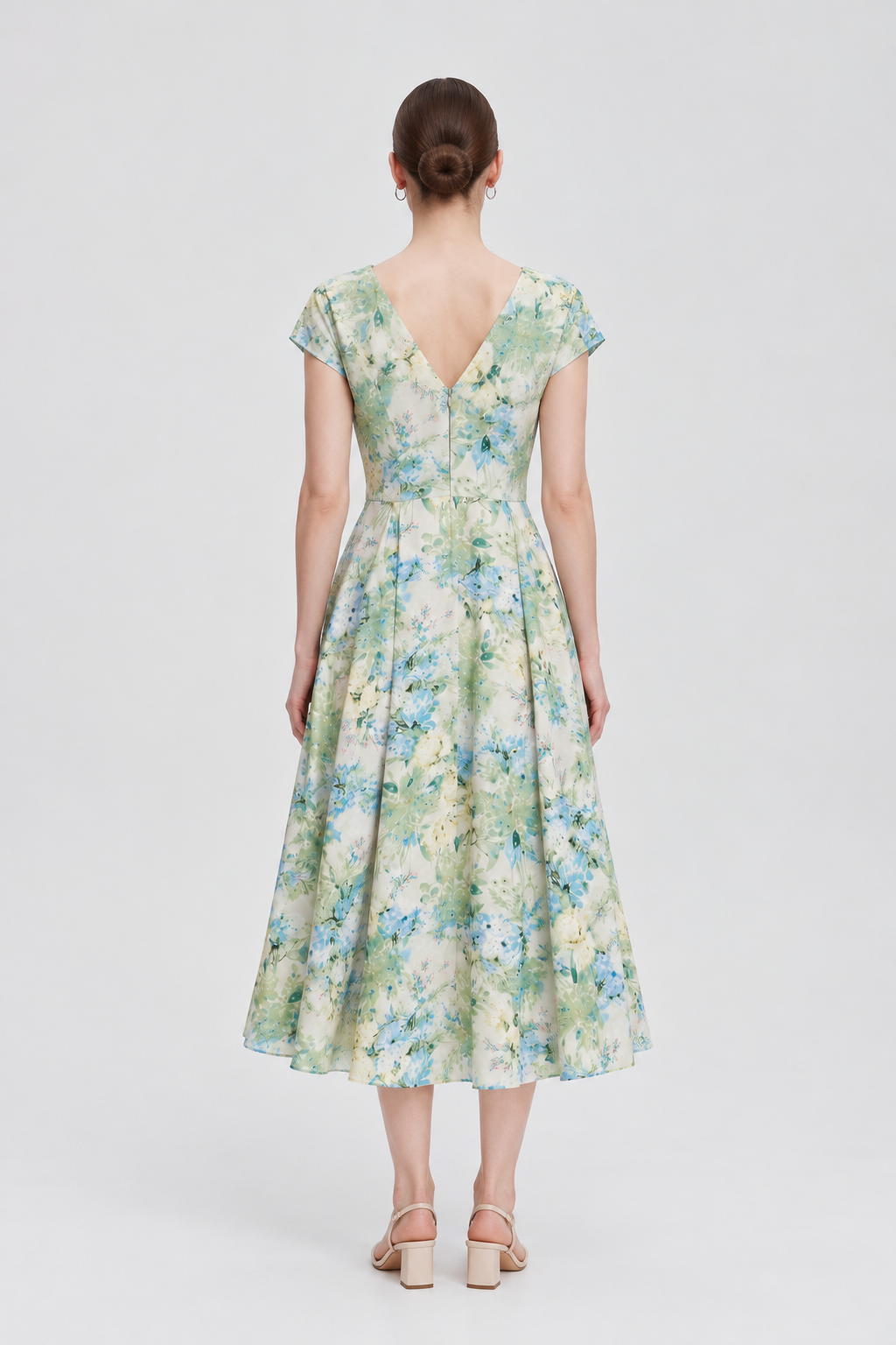 ML0521-25Q105 green back - model alice