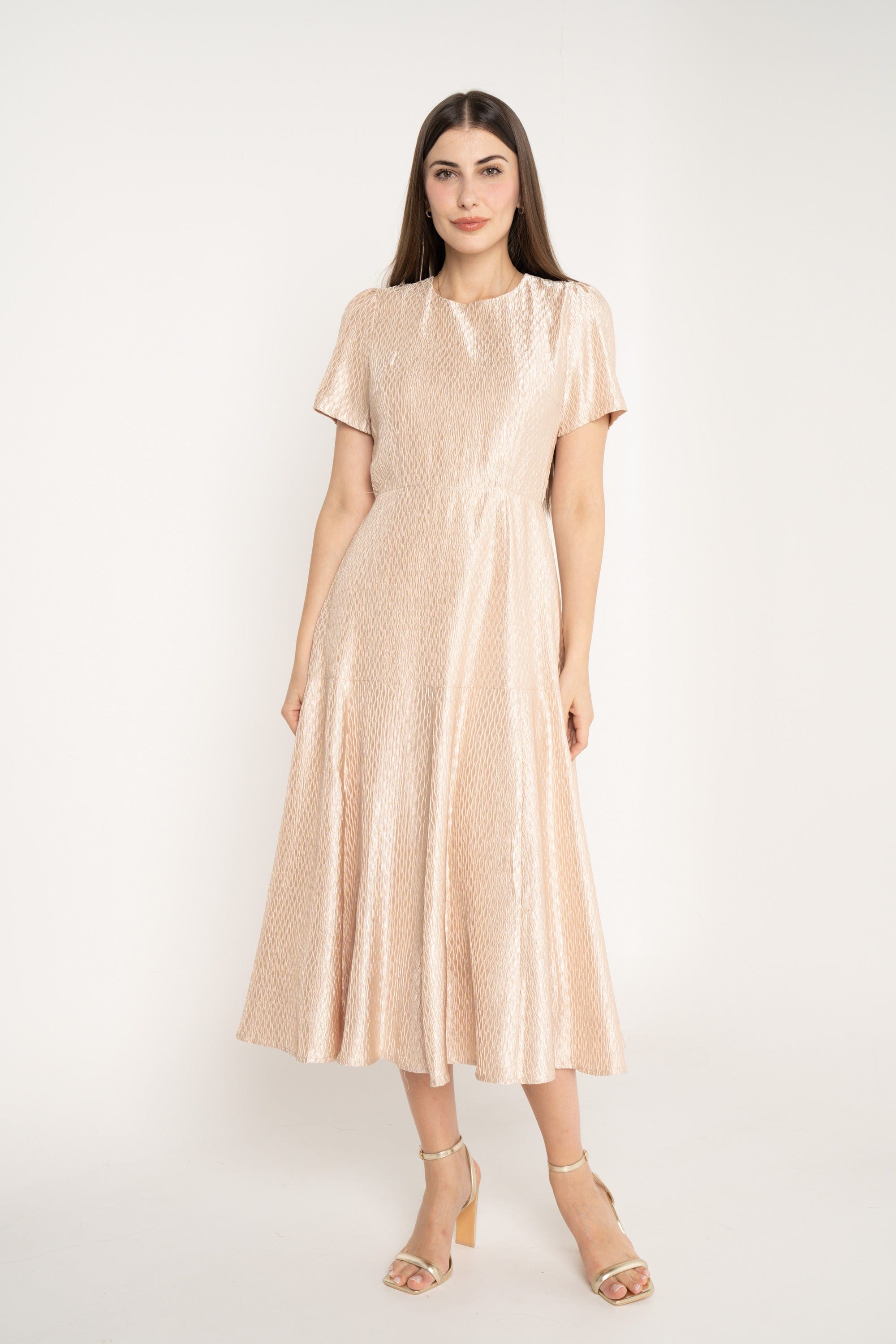 ميكا فستان ميدي منقوش مخصر كلوش بيج