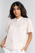 ميكا بلوزة سادة برقبة دائرية أكمام قصيرة