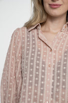 ميكا قميص بأكمام 3/4 مطرز بورود نسائي