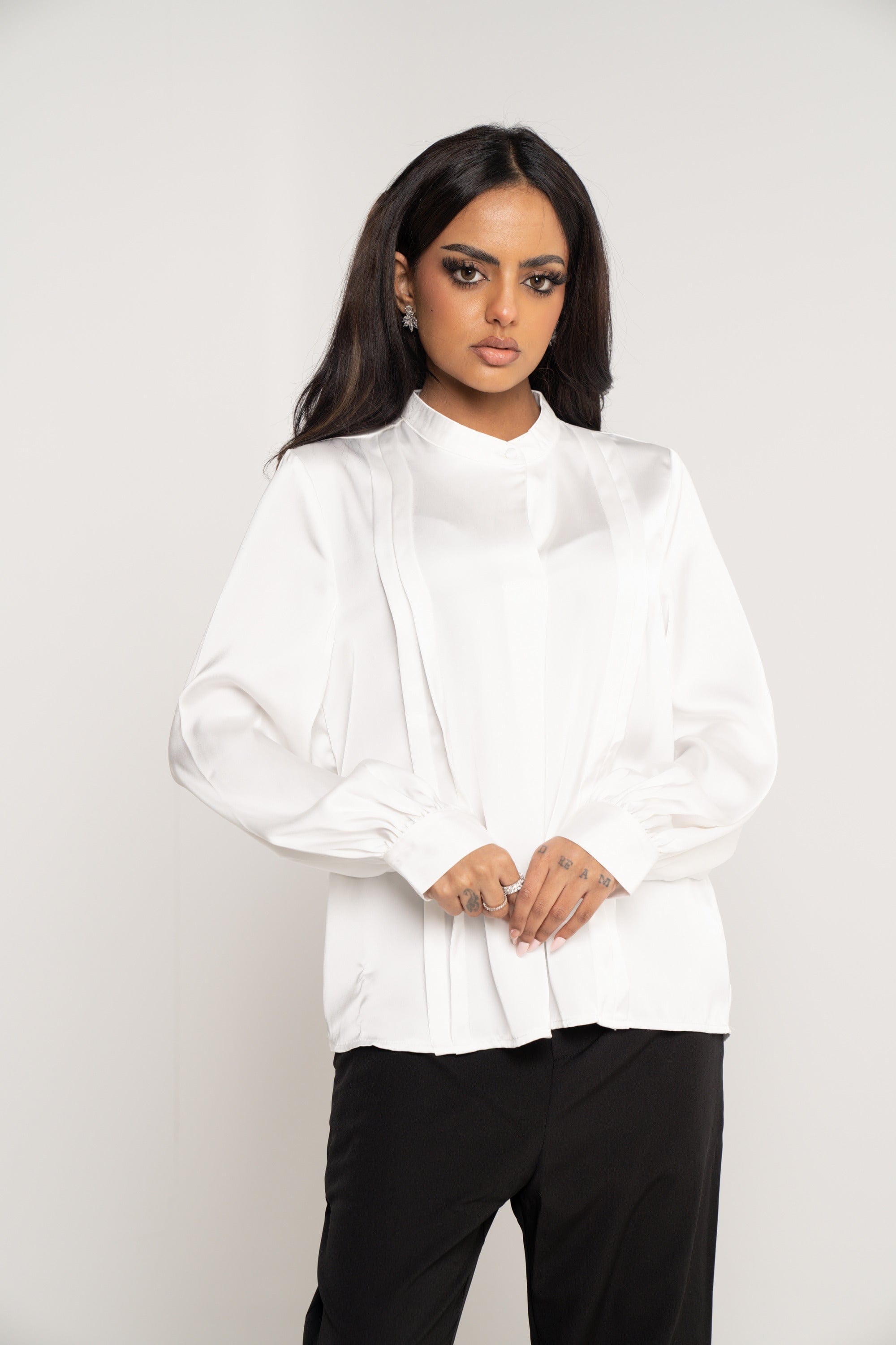 ميكا بلوزة سادة بطبقات جانبية كم طويل نسائي