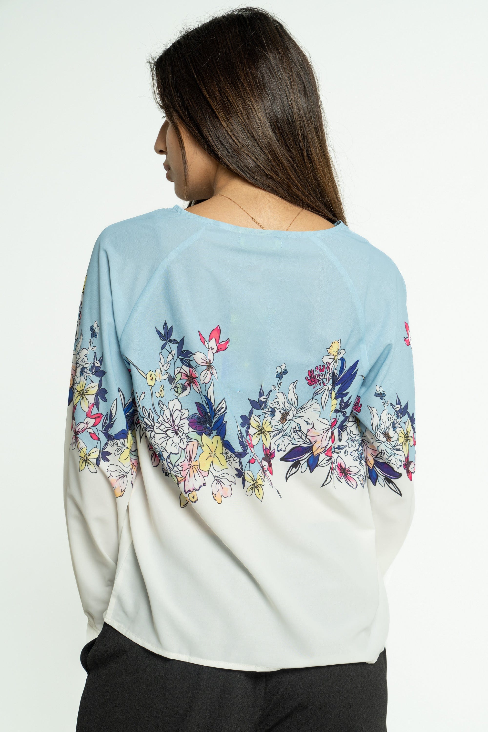 ميكا بلوزة موردة كم طويل أزرق فاتح