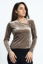 ميكا بلوزة سادة بفتحة برقبة كم طويل نسائي