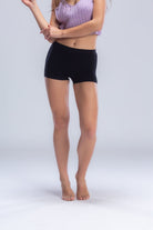 كارينا هوت شورت ميكروفايبر سادة