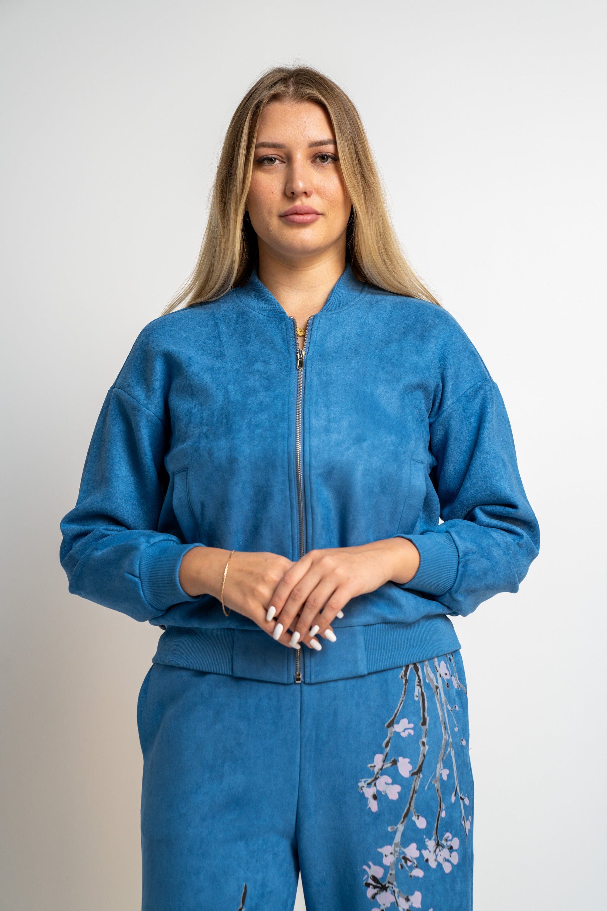 نتشي جاكيت بسحاب كم طويل نسائي