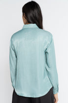 نتشي قميص طويل الأكمام سادة بياقة مطرزة نسائي