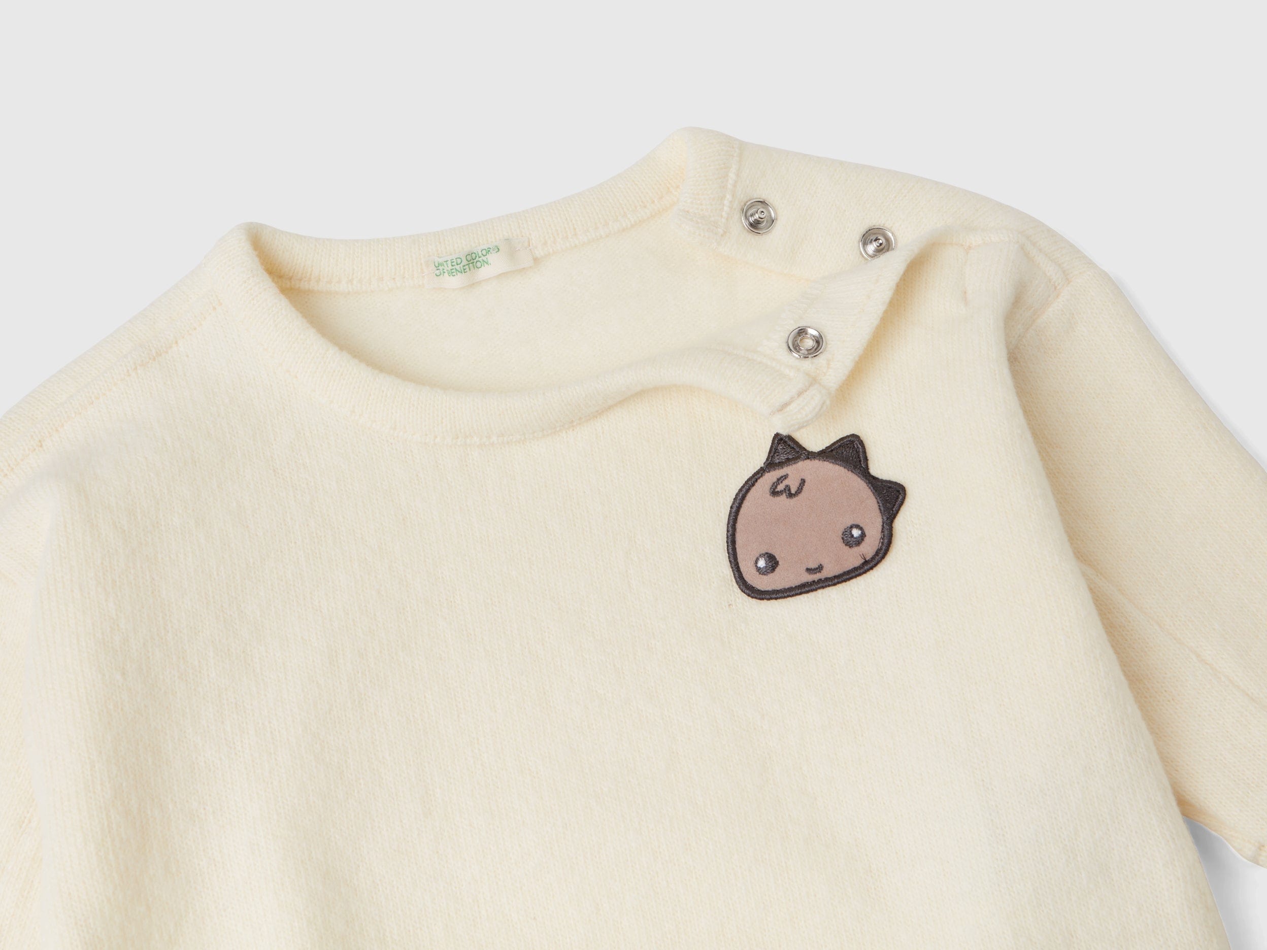 يونايتد كولورز اوف بينيتون سويت شيرت من خليط القطن برقعة كم طويل رضع أطفال