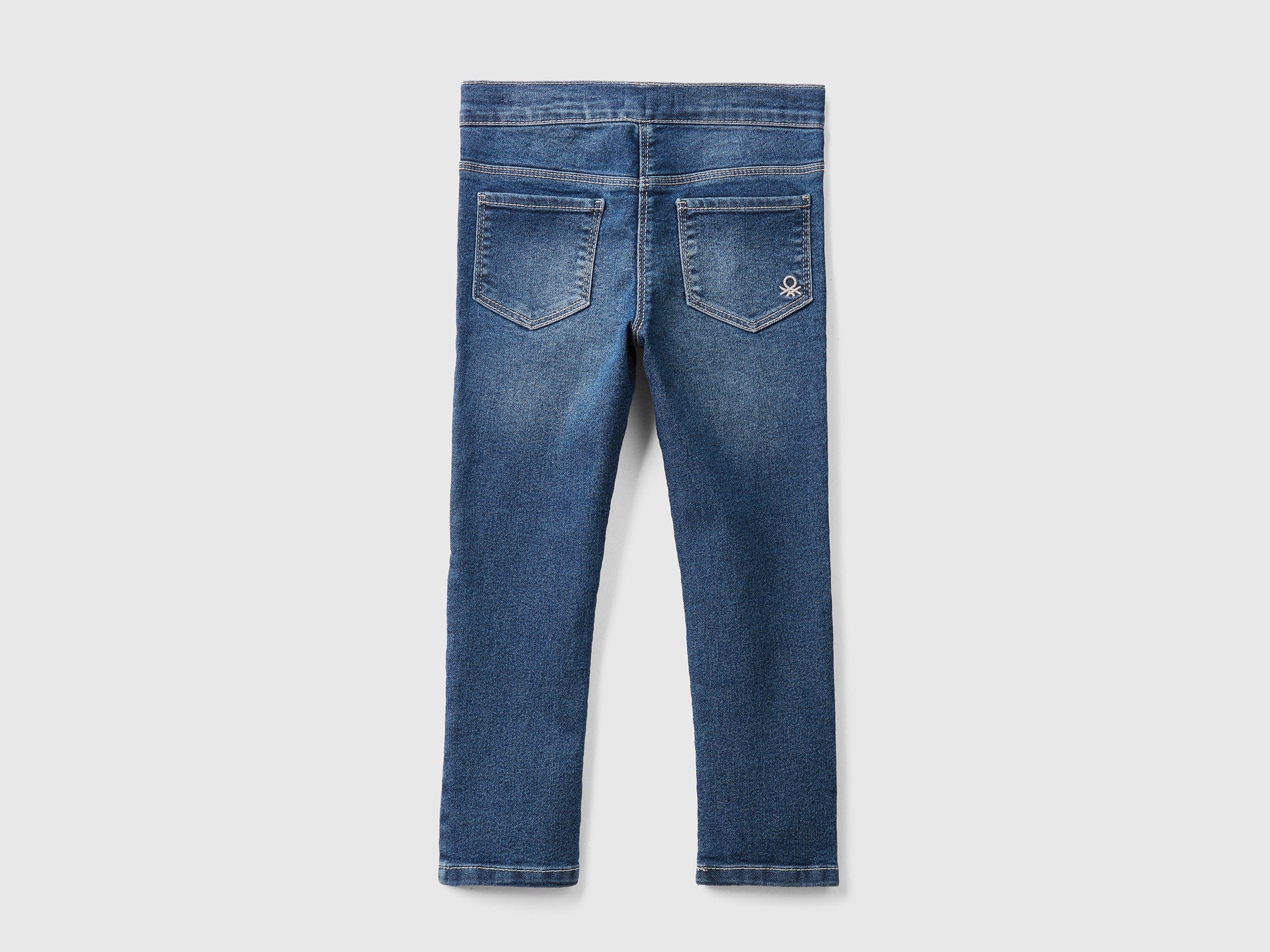 يونايتد كولورز اوف بينيتون بنطلون جينر بناتي صديق للبيئة من مزيج القطن المطاطي